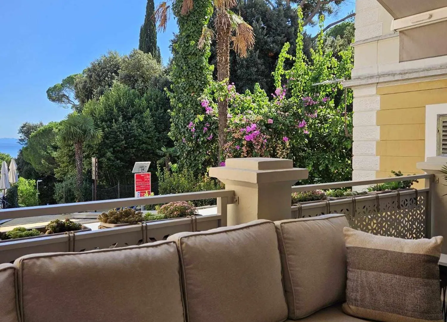 Elegant Garden Apartment With Jacuzzi Opatija